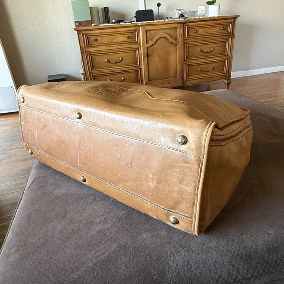 Vintage Ghurka No. 22 Traveler II Leather Duffle Bag Registered #B11 - Picture 10 of 16